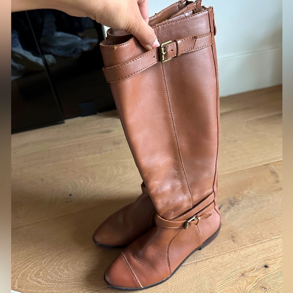 Pour La Victoire women’s riding boots. Size 6. Cognac color. Great condition. - Picture 3 of 6